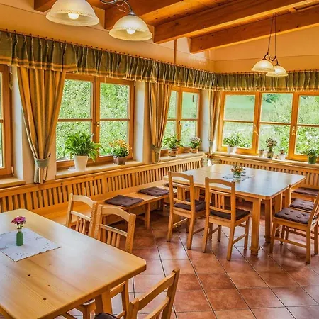 Weingut Albrecher Vlg. Sraka Semesterbostad *