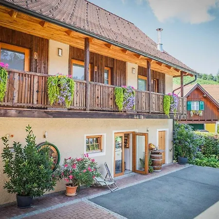 Weingut Albrecher Vlg. Sraka Semesterbostad Leutschach